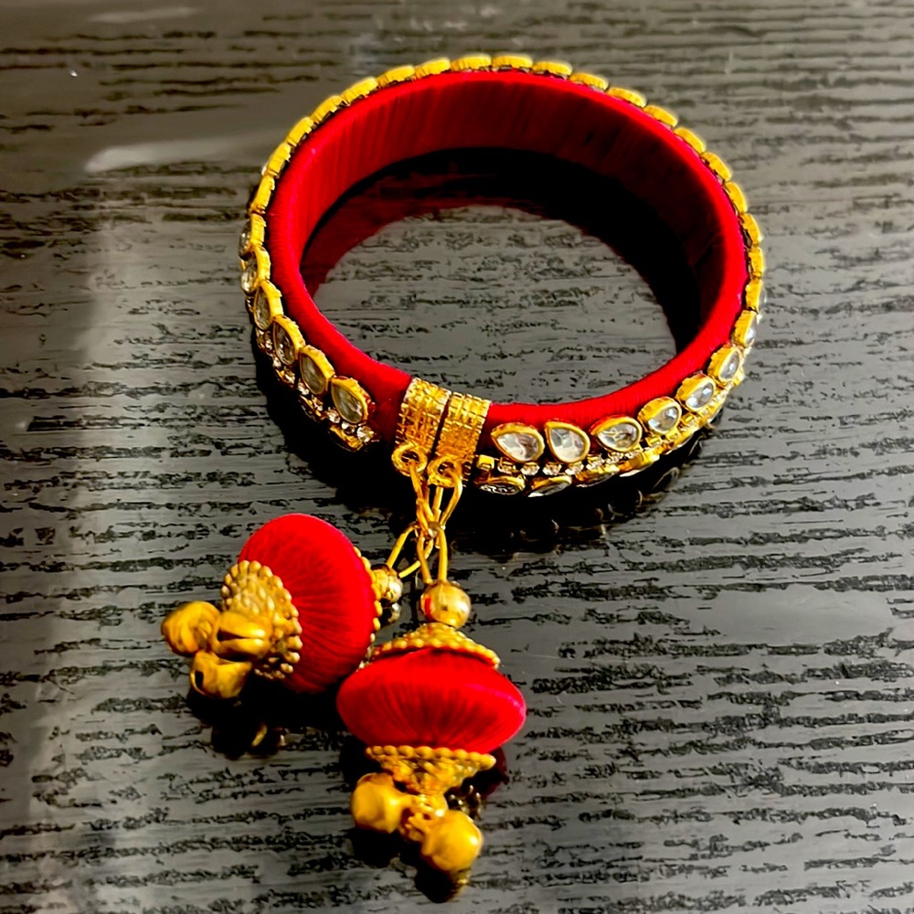 Ornate Bangle. NWOT.  🎁idea!
